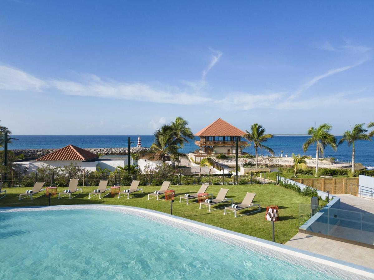 Hilton Garden Inn La Romana Exterior photo