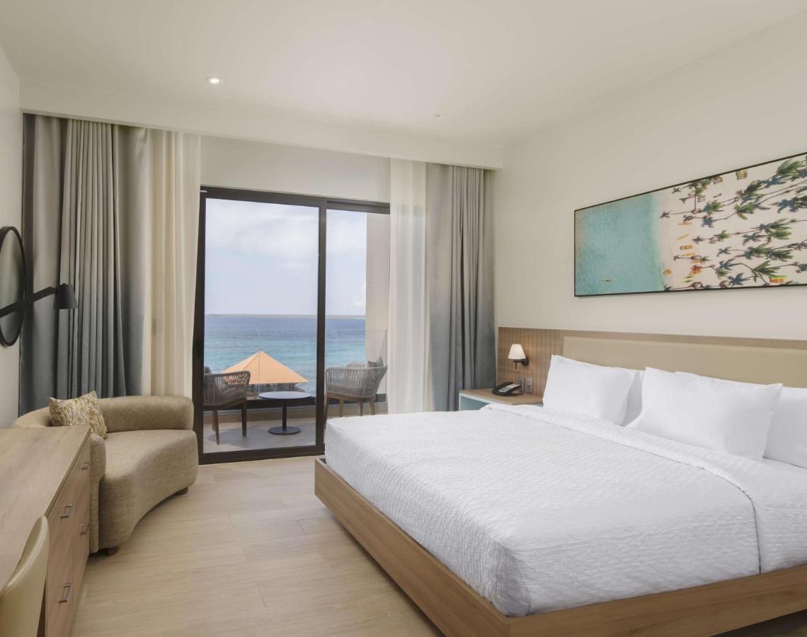 Hilton Garden Inn La Romana Exterior photo