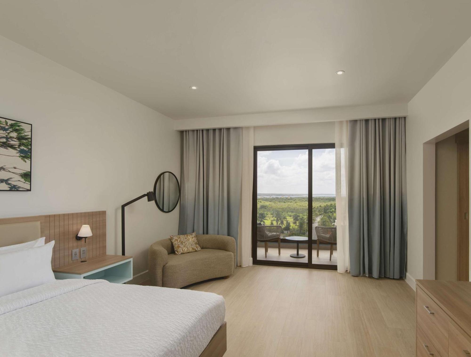 Hilton Garden Inn La Romana Exterior photo
